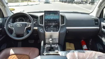 2021 Toyota LAND CRUISER VXR 5.7L 8Cyl 4WD
