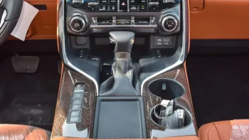 LEXUS LX 600 2022 VIP 4WD 3.5L 6Cyl Twin Turbo