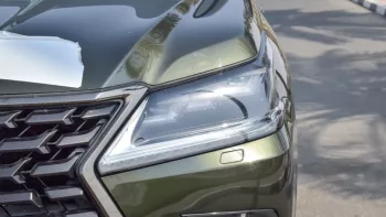 LEXUS LX570 2021 8Cyl BLACK EDITION Olive green color
