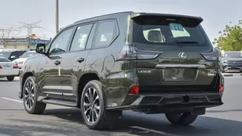 LEXUS LX570 2021 8Cyl BLACK EDITION Olive green color