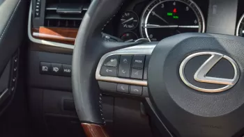 LEXUS LX570 2021 8Cyl BLACK EDITION Olive green color