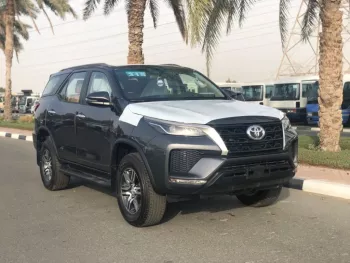 Toyota Fortuner 4WD 2.7L 4Cyl 2022