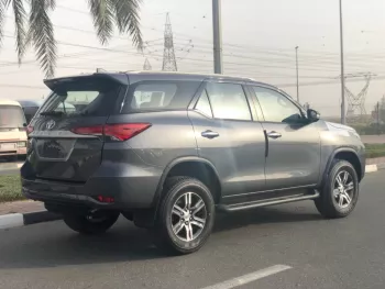 Toyota Fortuner 4WD 2.7L 4Cyl 2022