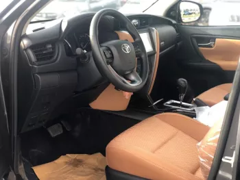 Toyota Fortuner 4WD 2.7L 4Cyl 2022