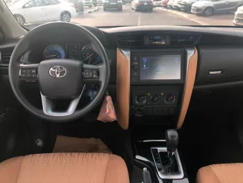 Toyota Fortuner 4WD 2.7L 4Cyl 2022