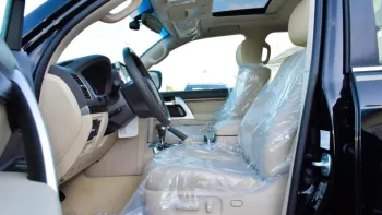 TOYOTA LAND CRUISER VX-R V8 5.7 2021 EXPORT PRICE