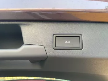 Volkswagen ID.6 CROZZ PRO 2022 electric car