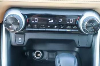 TOYOTA RAV4 HYBRID 2022 2.5L (SOLD)