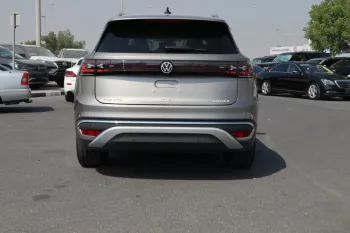 VOLKSWAGEN ID.6 PRO CROZZ 2022 GOLD 7 SEATS WITH 360 CAMERA