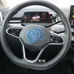 VOLKSWAGEN ID.6 PRO CROZZ 2022 GOLD 7 SEATS WITH 360 CAMERA - Thumbnail 14