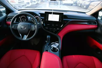 Toyota Camry SE V6 2022, 3.5L Petrol, A/T