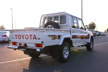 Toyota Land Cruiser Pickup DOUBLE CABIN 2021 LX V6 (4.0L) (SOLD)