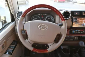 Toyota Land Cruiser Pickup DOUBLE CABIN 2021 LX V6 (4.0L) (SOLD)