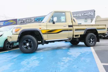 TOYOTA LAND CRUISER 70TH ANNIVERSARY LX V6 (4.0L)