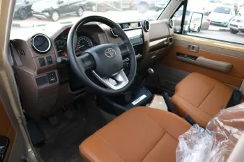 TOYOTA LAND CRUISER 70TH ANNIVERSARY LX V6 (4.0L)