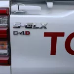TOYOTA HILUX 2022 D4D GLX (2.4L) - Thumbnail 6