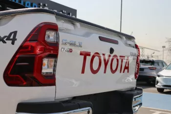TOYOTA HILUX 2022 D4D GLX (2.4L)