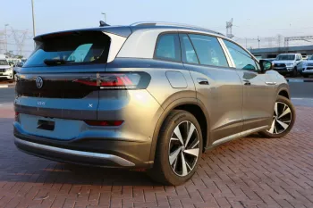 VOLKSWAGEN ID.6 X PRO 2022