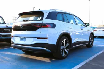 VOLKSWAGEN ID.6 X PRO 2022