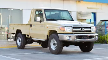 TOYOTA LAND CRUISER LX BASIC OPTION 4.0 V6 2022 EXPORT PRICE