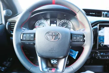 TOYOTA GR SPORTS 4.0