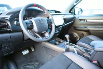 TOYOTA GR SPORTS 4.0