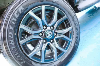 TOYOTA GR SPORTS 4.0