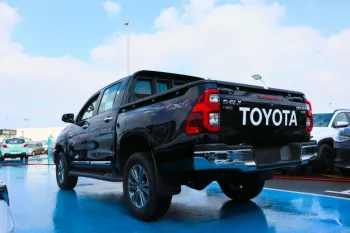 TOYOTA HILUX SR5 2.4L - - 4X4 - FULL-OPTION - DOUBLE CABIN - AUTOMATIC TRANSMISSION –DIESEL