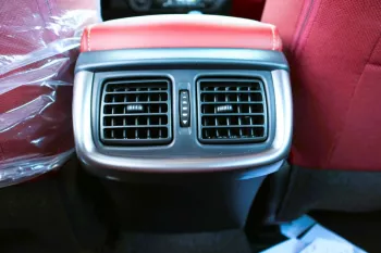 TOYOTA HILUX SR5 2.4L - - 4X4 - FULL-OPTION - DOUBLE CABIN - AUTOMATIC TRANSMISSION –DIESEL