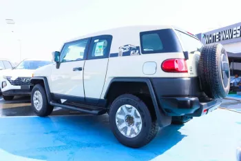 TOYOTA FJ CRUISER 4.0L 2023 MID OPTION FINAL EDITION