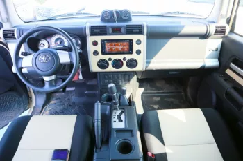 TOYOTA FJ CRUISER 4.0L 2023 MID OPTION FINAL EDITION