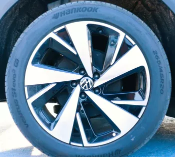 VOLKSWAGEN ID.6 X PRO 2022