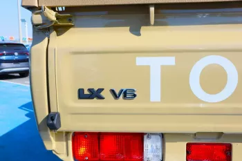 TOYOTA PICK UP SINGLE CABIN LX V6 4.0L 2023 (Only For Export)