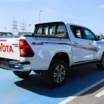 TOYOTA HILUX S-GLX SR5 4x4 - 2.7L Petrol 2023 - Thumbnail 5