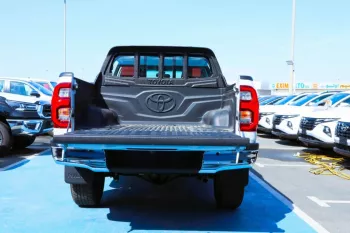 TOYOTA HILUX S-GLX SR5 4x4 - 2.7L Petrol 2023