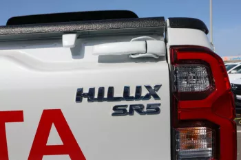 TOYOTA HILUX S-GLX SR5 4x4 - 2.7L Petrol 2023