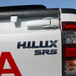 TOYOTA HILUX S-GLX SR5 4x4 - 2.7L Petrol 2023 - Thumbnail 17