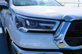 TOYOTA HILUX S-GLX SR5 4x4 - 2.7L Petrol 2023
