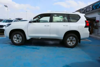 Toyota Land Cruiser Prado 2023 2.7L TXL (4 doors)