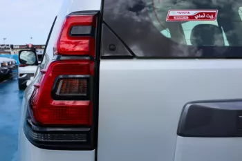 Toyota Land Cruiser Prado 2023 2.7L TXL (4 doors)