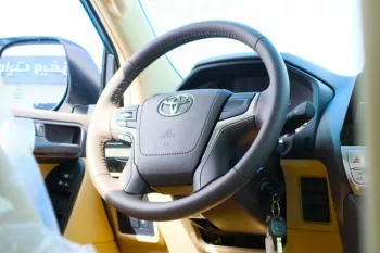 Toyota Land Cruiser Prado 2023 2.7L TXL (4 doors)