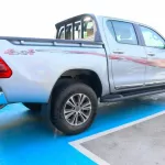 TOYOTA HILUX S-GLX SR5 4x4 - 2.7L Petrol 2023 - Thumbnail 6