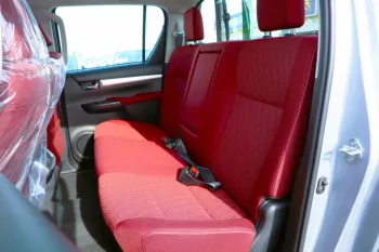 TOYOTA HILUX S-GLX SR5 4x4 - 2.7L Petrol 2023