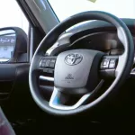 TOYOTA HILUX S-GLX SR5 4x4 - 2.7L Petrol 2023 - Thumbnail 18