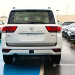 Toyota Land Cruiser 3.5L Petrol 0Km GCC 2022 - Thumbnail 2