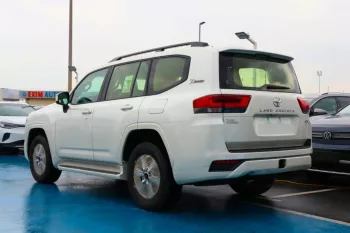 Toyota Land Cruiser 3.5L Petrol 0Km GCC 2022