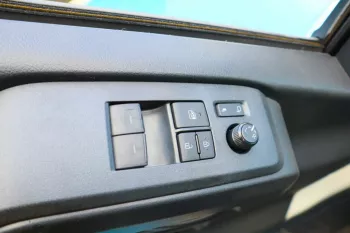 TOYOTA HIACE 3.5L HIROOF BUS D4-S V6 MODEL 2022