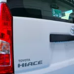 TOYOTA HIACE 3.5L HIROOF BUS D4-S V6 MODEL 2022 - Thumbnail 21