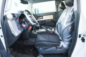 TOYOTA FJ CRUISER 4.0L WHITE COLOR 2022