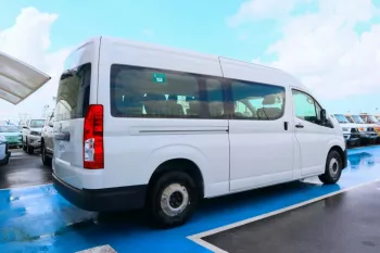 TOYOTA HIACE 3.5L HIROOF BUS D4-S V6 MODEL 2022